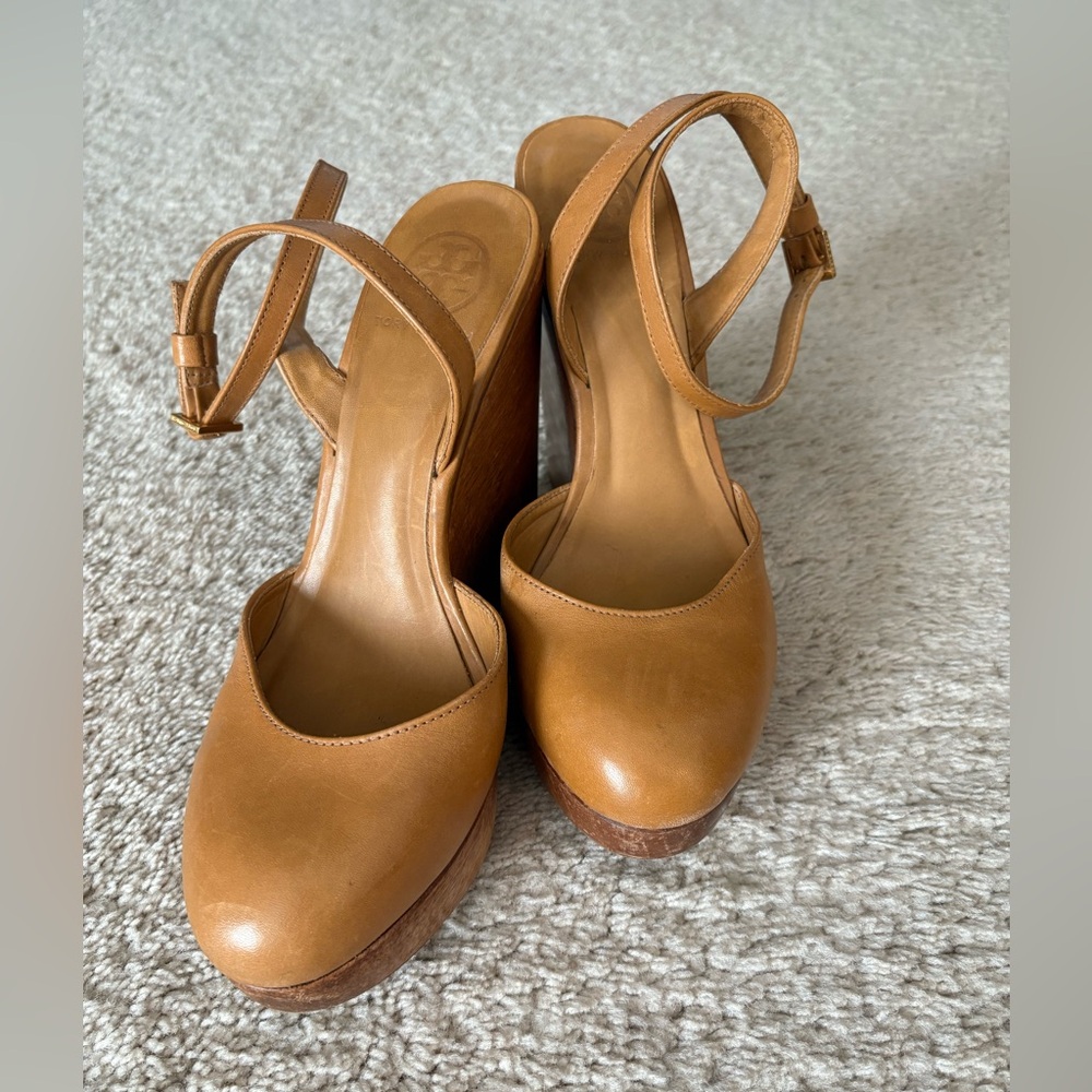 Tory Burch Drea Wooden Platform Wedge size 9